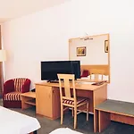 格兰德酒店