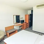 格兰德酒店 酒店