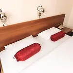 格兰德酒店