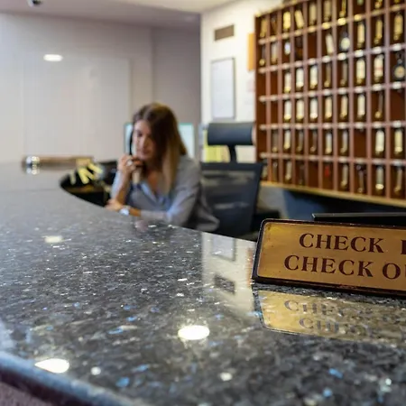 格兰德酒店 酒店