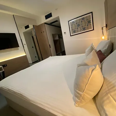 格兰德酒店 4*