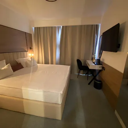 Grand Hotel